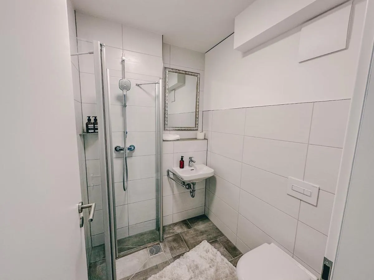 Sali Homes Elegant And Stylish Retreat In Heart Of Bayreuth, Close To River 0*, バイロイト ドイツ